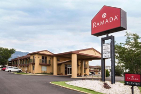 Отель Ramada by Wyndham Flagstaff East  Флагстафф